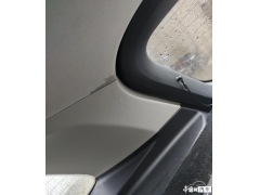天窗漏水至车厢成“水箱” 预防天窗
